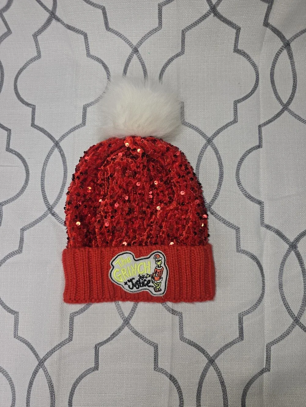 Justice X Grinch Girls Sequin Beanie Red Knit Cap Hat White Fluffy Pom Pom
